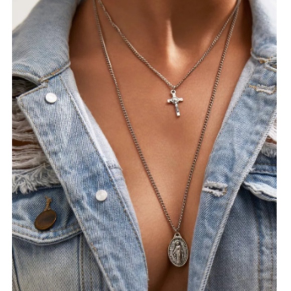 Jewelry - DOUBLE LAYERED CROSS PENDANT NECKLACE